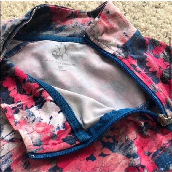 🆕 NY&Co floral long sleeve pullover athlet… - Picture 4 of 8